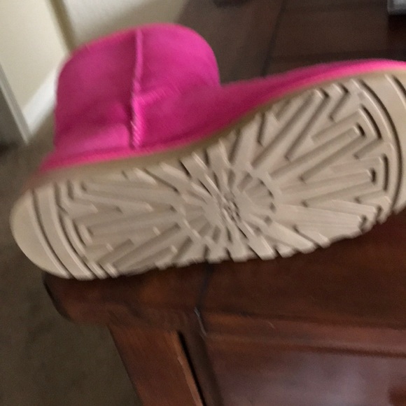 Ugg boots in Magenta Hot Pink flawless - Picture 5 of 8